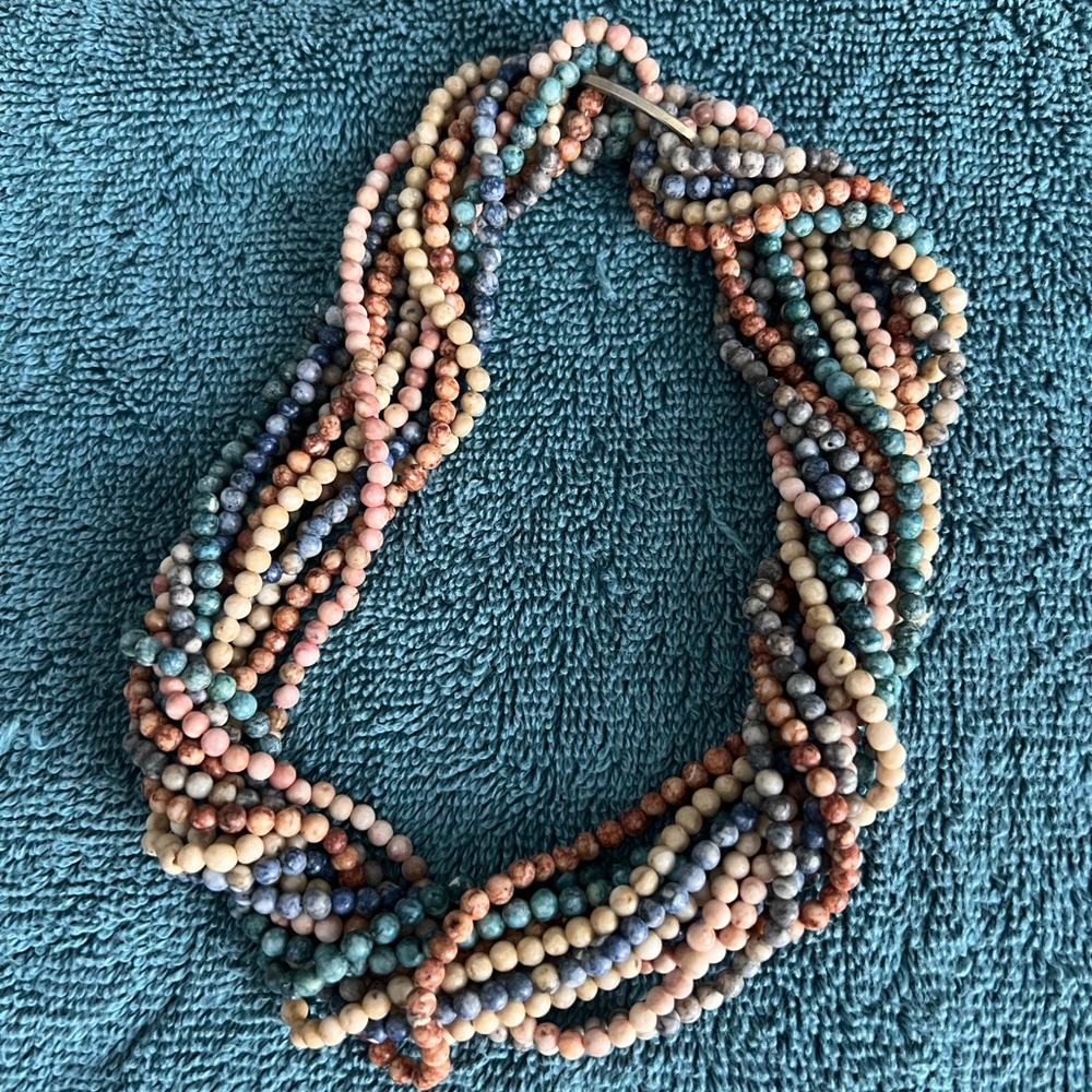 VINTAGE INTERCHANGEABLE BEADED NECKLACE